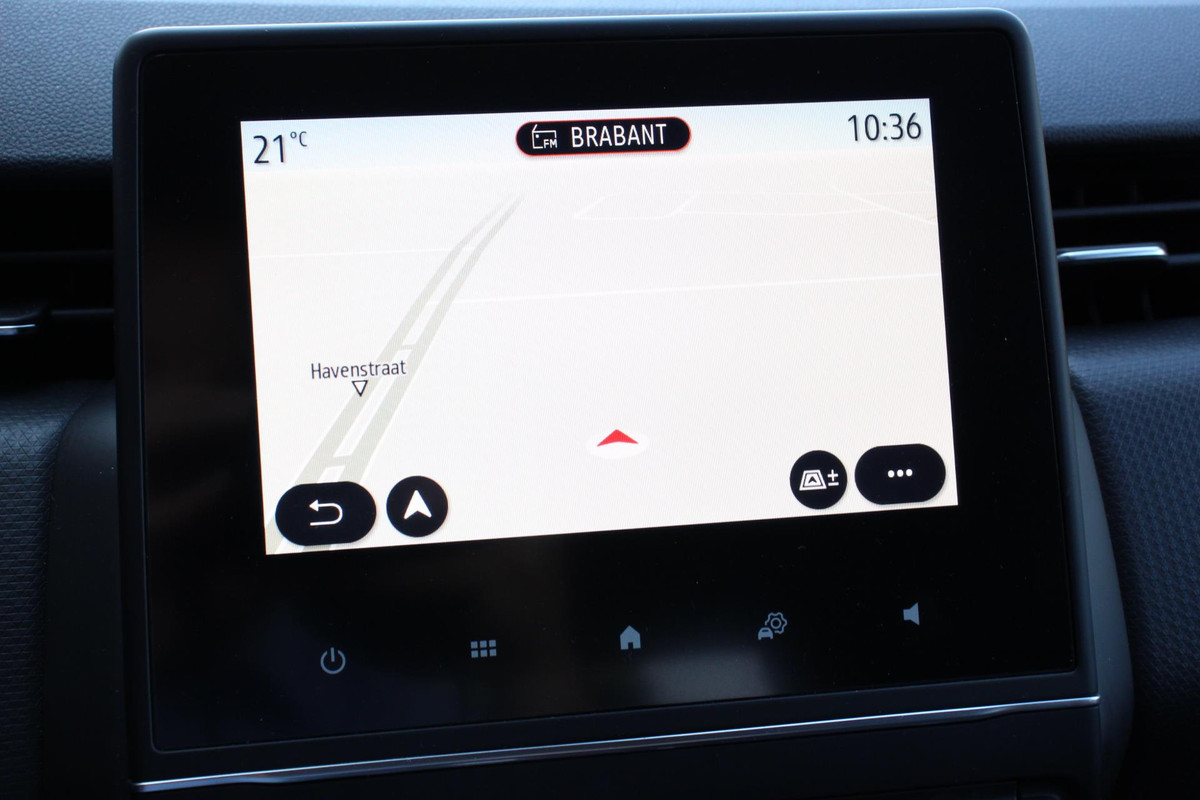Renault Clio 1.0 TCe 100 pk Automaat Experience Navigatie Climate Control Led Cruise control Parkeer sensoren Lichtmetalen Velgen Extra Getint Glas DAB Parkeer Sensoren Renault Clio 1.0 TCe 100 pk Automaat Experience Navigatie Climate Control Led Cruise control Parkeer sensoren Lichtmetalen Velgen Extra Getint Glas DAB Parkeer Sensoren