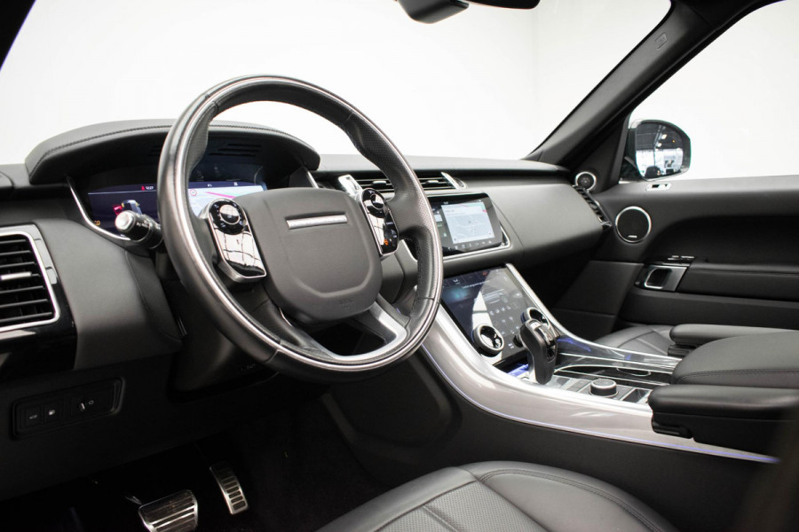 Land Rover Range Rover Sport P400e HSE Dynamic Stealth |Pano|Head Up|Luchtvering|Koelkast|TV/Entertainment schermen