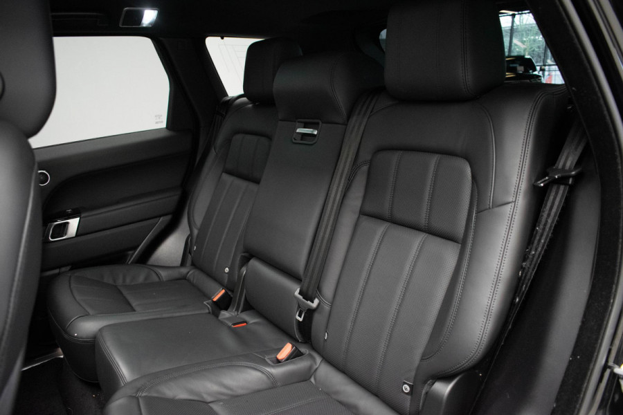 Land Rover Range Rover Sport P400e HSE Dynamic Stealth |Pano|Head Up|Luchtvering|Koelkast|TV/Entertainment schermen