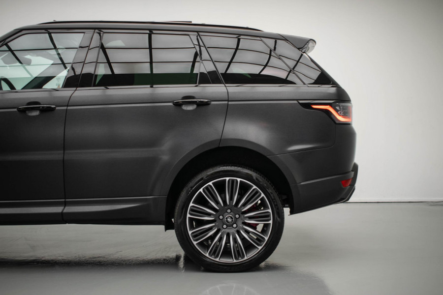 Land Rover Range Rover Sport P400e HSE Dynamic Stealth |Pano|Head Up|Luchtvering|Koelkast|TV/Entertainment schermen