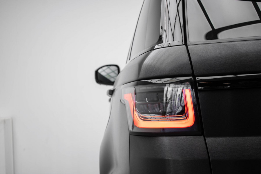 Land Rover Range Rover Sport P400e HSE Dynamic Stealth |Pano|Head Up|Luchtvering|Koelkast|TV/Entertainment schermen