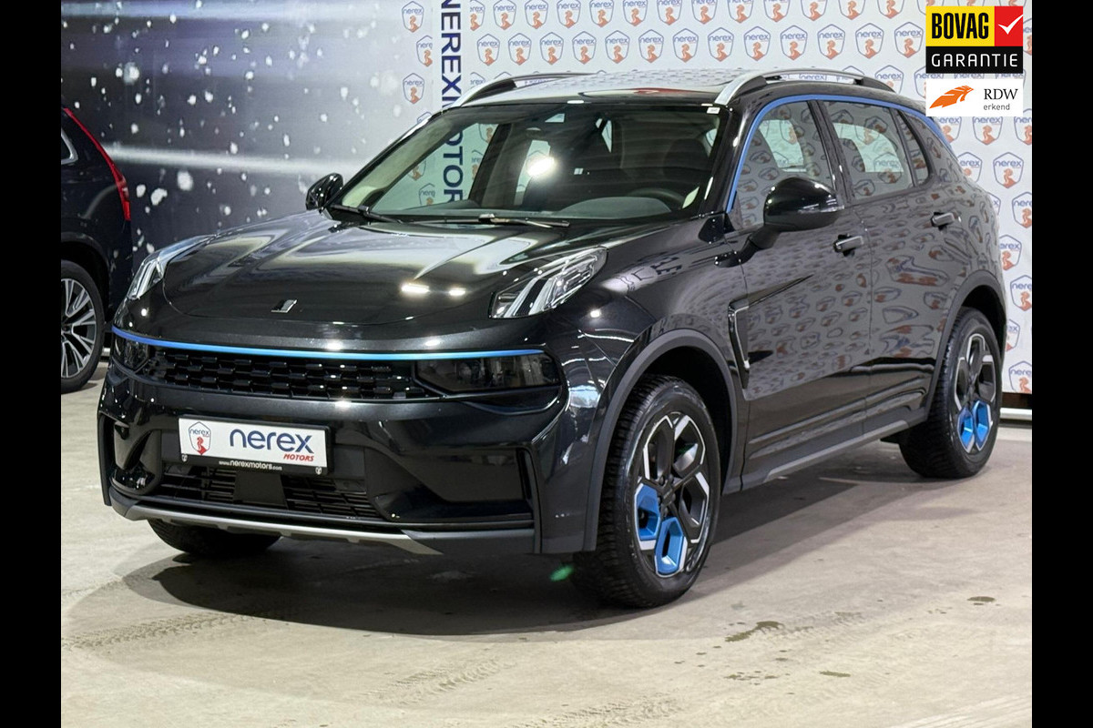 Lynk & Co 01 1.5 PANO/CAMERA/AUTO-PILOT/MEMORY/APPLE-CARPLAY Lynk & Co 01 1.5 PANO/CAMERA/AUTO-PILOT/MEMORY/APPLE-CARPLAY