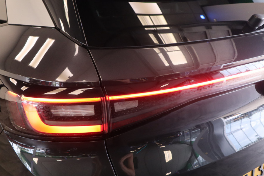 Volkswagen ID.4 First 77 kWh Adaptive-Cruise Sfeerverlichting Trekhaak