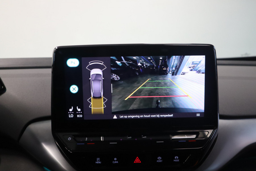Volkswagen ID.4 First 77 kWh Adaptive-Cruise Sfeerverlichting Trekhaak