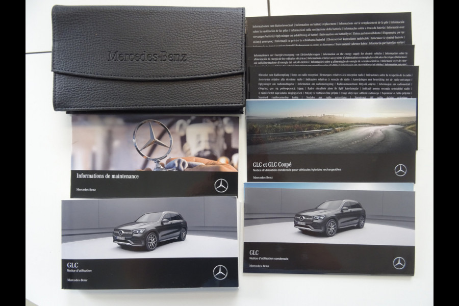 Mercedes-Benz GLC 300de 4MATIC Business Solution AMG * PANORAMADAK !!