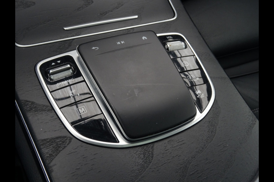 Mercedes-Benz GLC 300de 4MATIC Business Solution AMG * PANORAMADAK !!