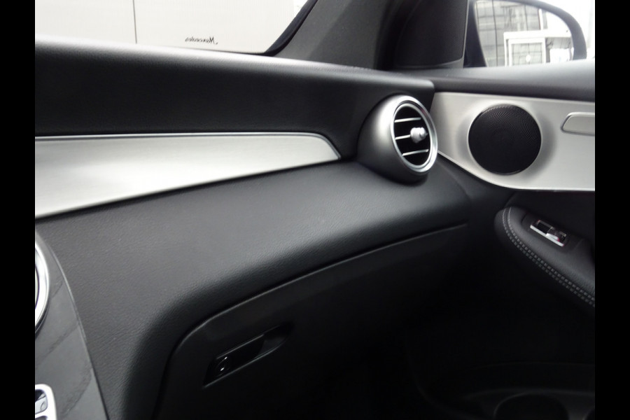 Mercedes-Benz GLC 300de 4MATIC Business Solution AMG * PANORAMADAK !!