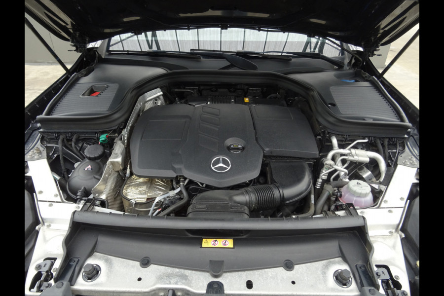 Mercedes-Benz GLC 300de 4MATIC Business Solution AMG * PANORAMADAK !!