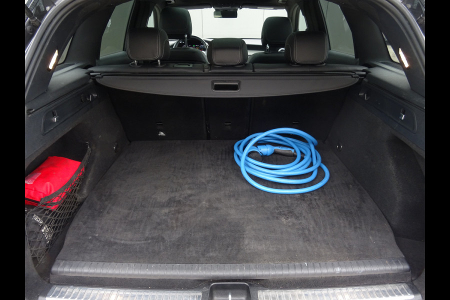 Mercedes-Benz GLC 300de 4MATIC Business Solution AMG * PANORAMADAK !!