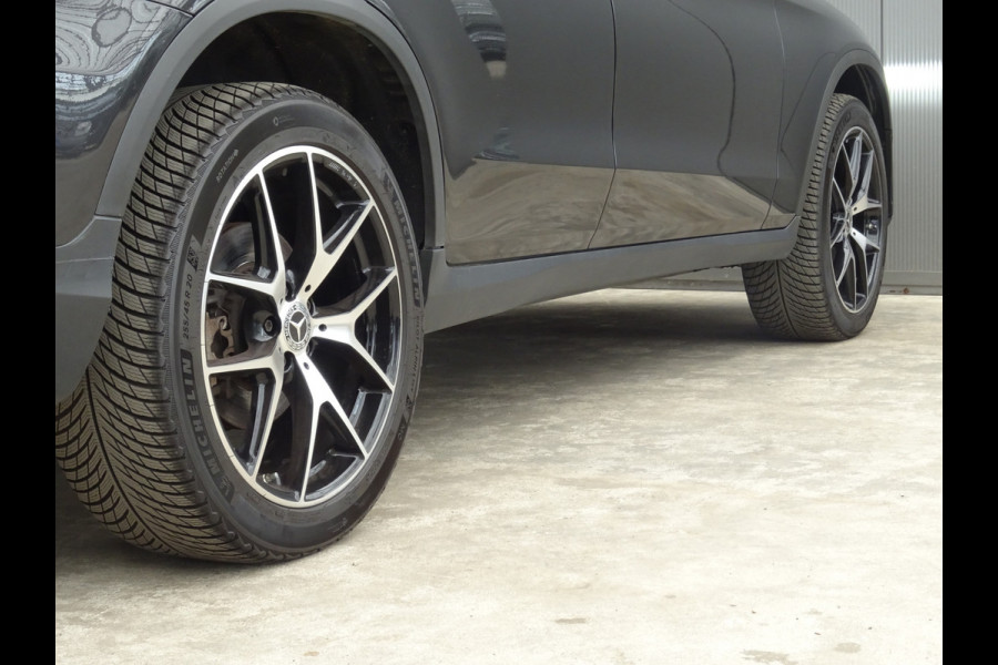 Mercedes-Benz GLC 300de 4MATIC Business Solution AMG * PANORAMADAK !!