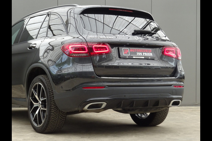 Mercedes-Benz GLC 300de 4MATIC Business Solution AMG * PANORAMADAK !!