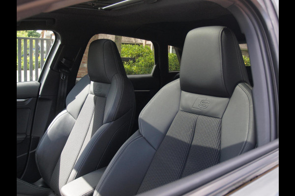 Audi A3 Sportback 45 TFSI e S edition Competition | 19 Inch | Panoramadak |  Led Plus | Apple Carplay | NL-Auto |