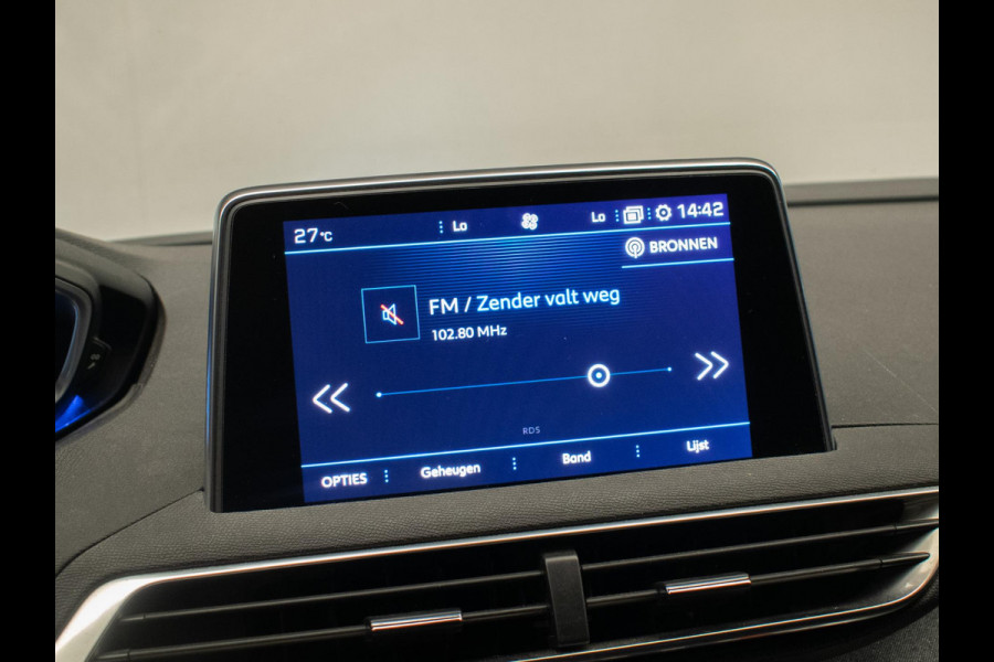 Peugeot 3008 1.2 PureTech Allure Sport (APPLE CARPLAY,NAVI,LED,XENON,SFEER VERLICHTING,LEDER,CRUISE,CLIMATE,PDC,CAMERA,NETTESTAAT)