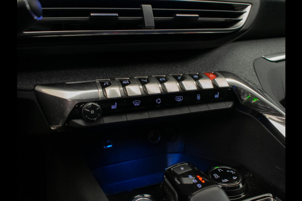 Peugeot 3008 1.2 PureTech Allure Sport (APPLE CARPLAY,NAVI,LED,XENON,SFEER VERLICHTING,LEDER,CRUISE,CLIMATE,PDC,CAMERA,NETTESTAAT)