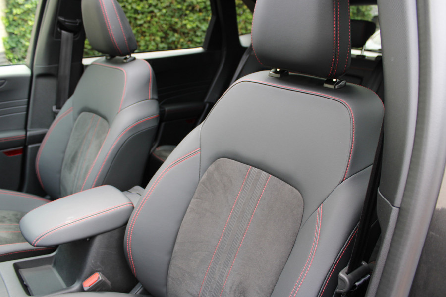 Ford Kuga 2.5 PHEV ST-Line X | Facelift | Panoramadak | Head-up | BLIS | Winterpack | Trekhaak | B&O | AGR