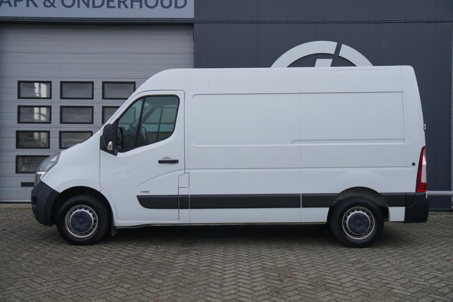 Opel Movano 2.3 TURBO 150 PK L2H2 + 2500 KG TREKHAAK / CAMERA / CARPLAY / NAVIGATIE