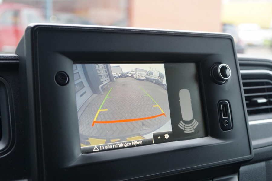 Opel Movano 2.3 TURBO 150 PK L2H2 + 2500 KG TREKHAAK / CAMERA / CARPLAY / NAVIGATIE