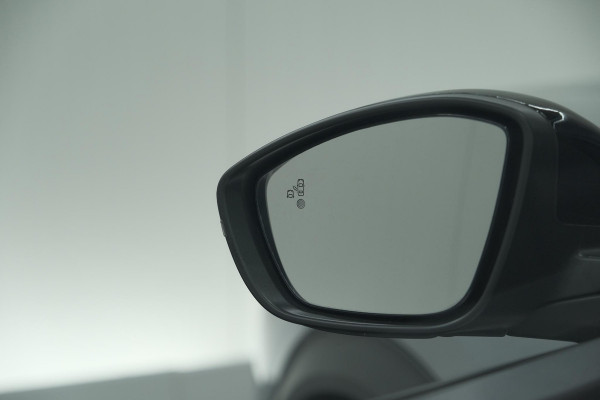 Peugeot 2008 Hybrid 136 e-DSC6 Allure | 360 Camera | Adaptieve Cruise Control | Dodehoekdetectie | Navigatie