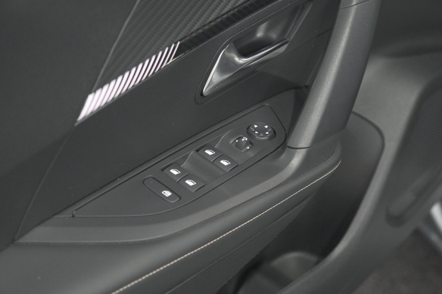 Peugeot 2008 Hybrid 136 e-DSC6 Allure | 360 Camera | Adaptieve Cruise Control | Dodehoekdetectie | Navigatie