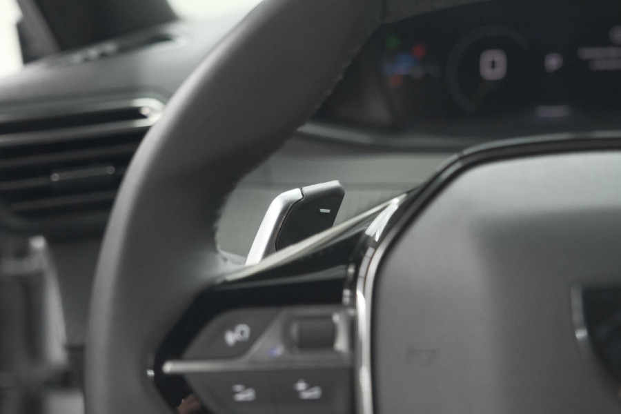 Peugeot 2008 Hybrid 136 e-DSC6 Allure | 360 Camera | Adaptieve Cruise Control | Dodehoekdetectie | Navigatie