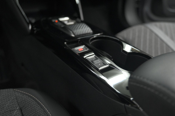 Peugeot 2008 Hybrid 136 e-DSC6 Allure | 360 Camera | Adaptieve Cruise Control | Dodehoekdetectie | Navigatie