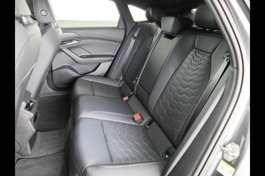 Audi A6 Sportback e-tron S edition performance 100 kWh 367pk | Tech plus pakket | 21 inch Lichtmetalen velgen | S line interieur | Winterpakket