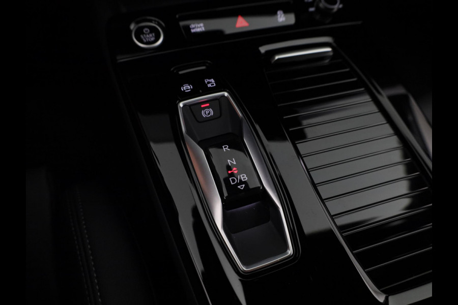 Audi A6 Sportback e-tron S edition performance 100 kWh 367pk | Tech plus pakket | 21 inch Lichtmetalen velgen | S line interieur | Winterpakket