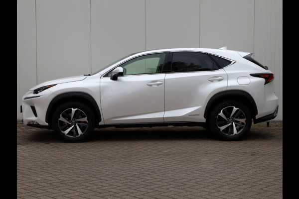 Lexus NX 300h AWD President Line | Mark Levinson | Panoramadak | Head-up