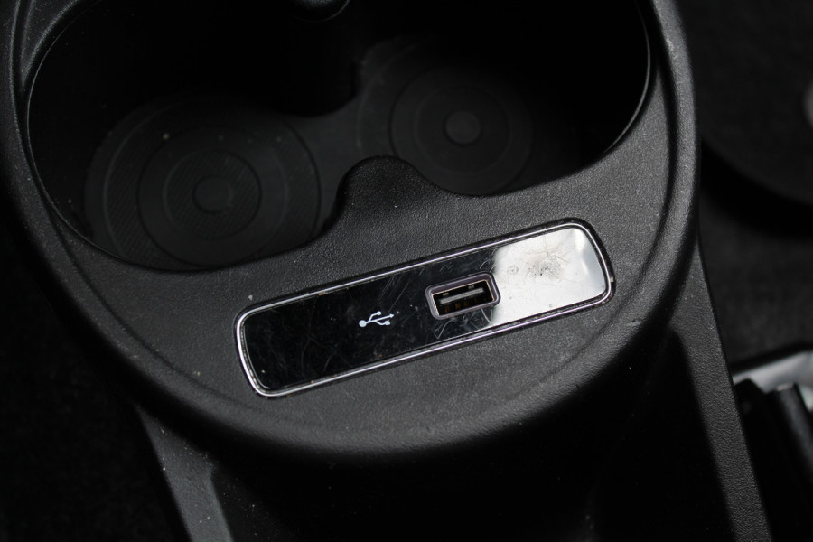 Fiat 500C 0.9 TwinAir Turbo 120TH Edition / Apple CarPlay / Parkeerhulp achter / 16'' / DAB / Cruise Control / Xenon