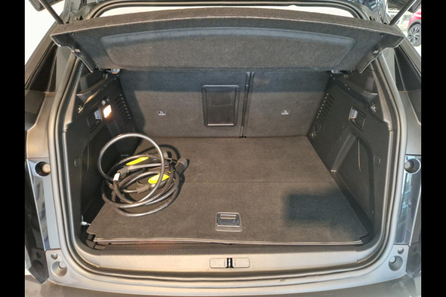 Peugeot 3008 1.6 Plug-in-Hybrid 225pk Allure Automaat | Navigatie | Achteruitrijcamera | Cruise Control | Apple Carplay/Android Auto