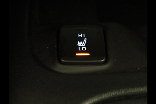 Toyota Corolla 1.8 Hybrid Dynamic | Stoelverwarming | Trekhaak | Camera | Adaptive cruise | Carplay | Navigatie | Parkeerhulp | Climate control