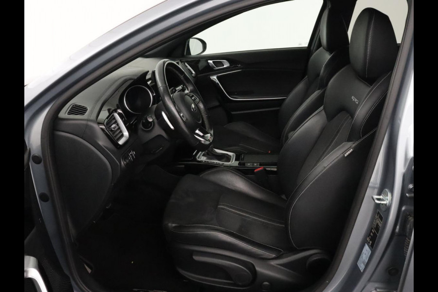 Kia Ceed 1.5 T-GDi GT-Line | Leder/Alcantara | Stoel & stuurverwarming | JBL Sound | Adaptive cruise | Camera | Carplay | Keyless | Navigatie | Full LED