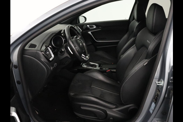 Kia Ceed 1.5 T-GDi GT-Line | Leder/Alcantara | Stoel & stuurverwarming | JBL Sound | Adaptive cruise | Camera | Carplay | Keyless | Navigatie | Full LED