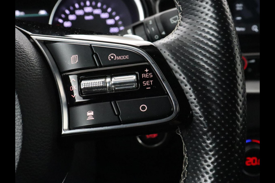 Kia Ceed 1.5 T-GDi GT-Line | Leder/Alcantara | Stoel & stuurverwarming | JBL Sound | Adaptive cruise | Camera | Carplay | Keyless | Navigatie | Full LED