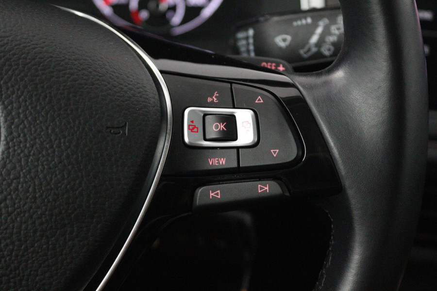 Volkswagen Polo 1.0 TSI Highline (PANORAMADAK, PARKEERSENSOREN, LED, ADAPTIVE CRUISE, NAVIGATIE, CARPLAY, GOED ONDERHOUDEN)
