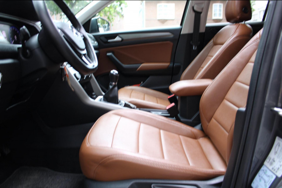 Volkswagen T-Roc 1.0 TSI Style Business Pano Virtual Carplay