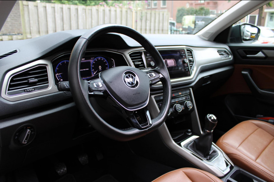 Volkswagen T-Roc 1.0 TSI Style Business Pano Virtual Carplay