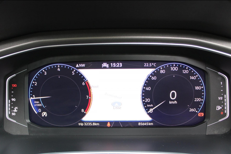 Volkswagen T-Roc 1.0 TSI Style Business Pano Virtual Carplay