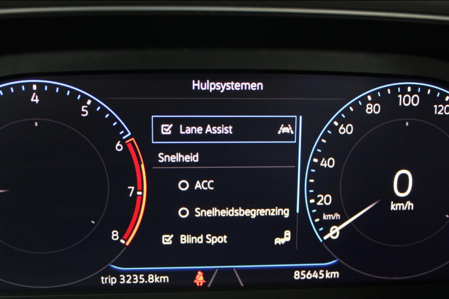 Volkswagen T-Roc 1.0 TSI Style Business Pano Virtual Carplay