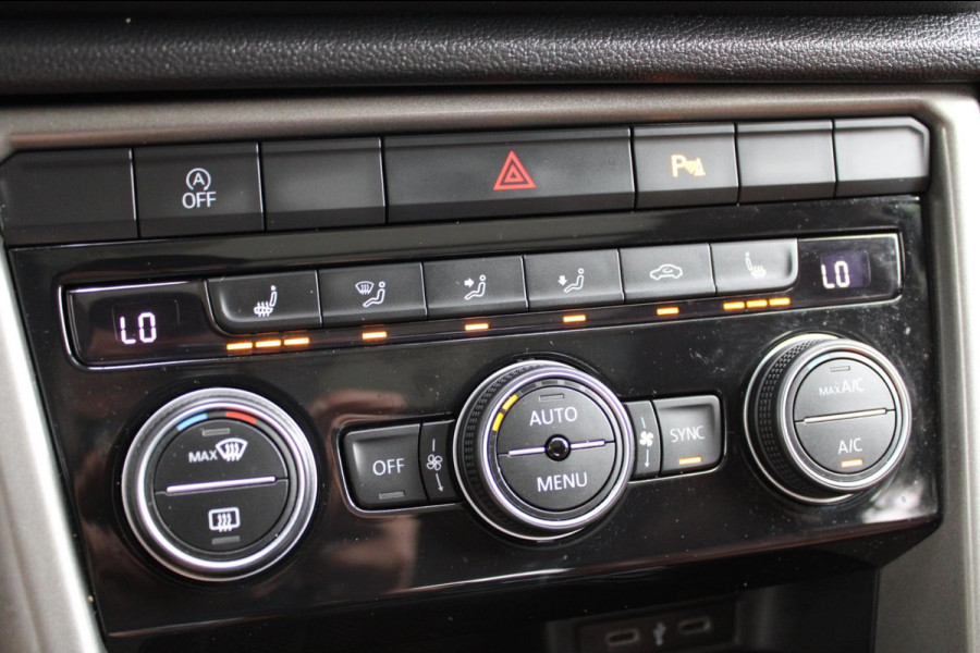 Volkswagen T-Roc 1.0 TSI Style Business Pano Virtual Carplay