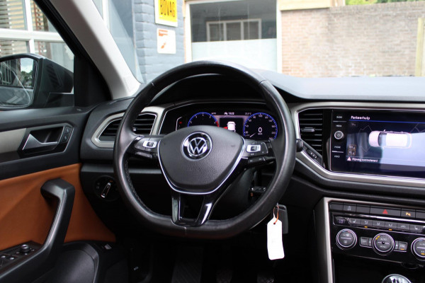 Volkswagen T-Roc 1.0 TSI Style Business Pano Virtual Carplay