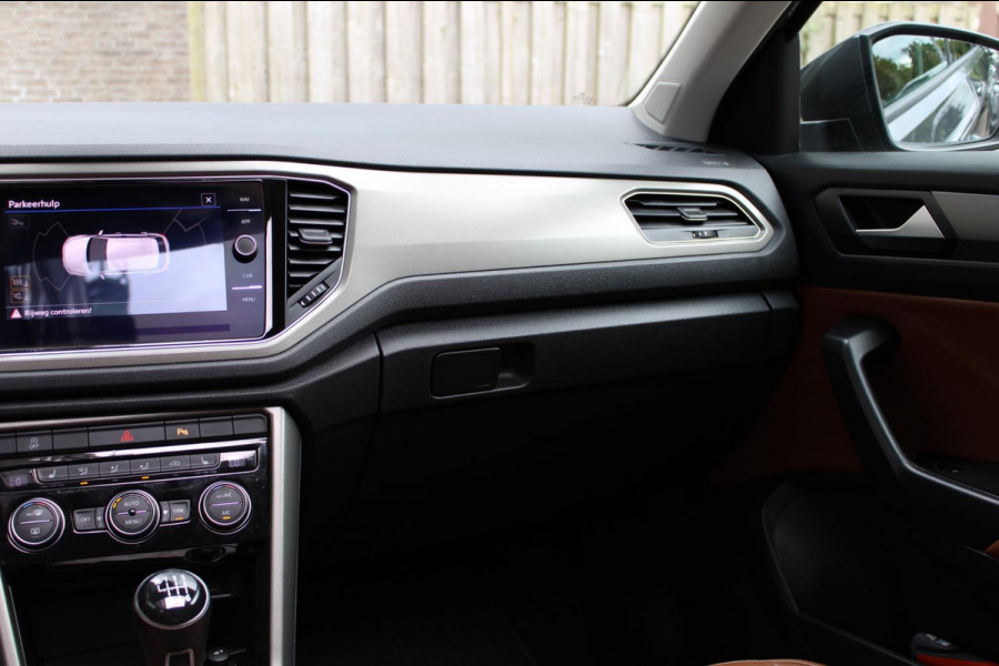 Volkswagen T-Roc 1.0 TSI Style Business Pano Virtual Carplay