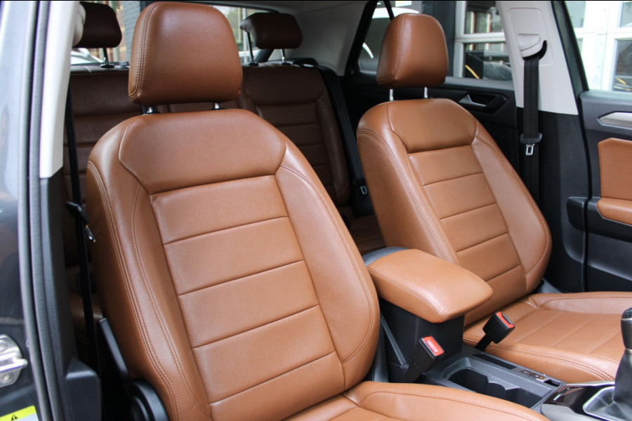 Volkswagen T-Roc 1.0 TSI Style Business Pano Virtual Carplay