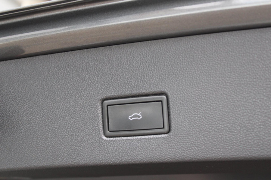 Volkswagen T-Roc 1.0 TSI Style Business Pano Virtual Carplay