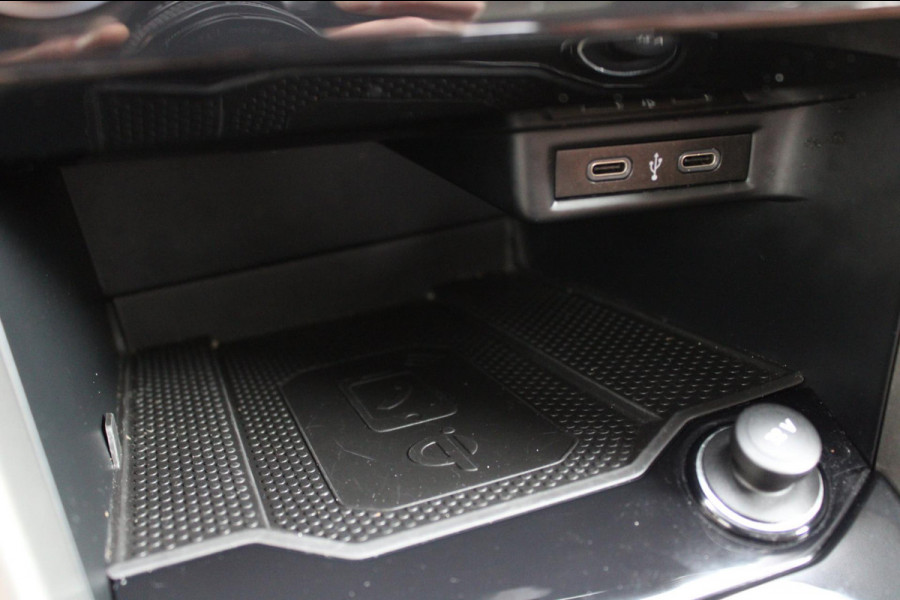 Volkswagen T-Roc 1.0 TSI Style Business Pano Virtual Carplay