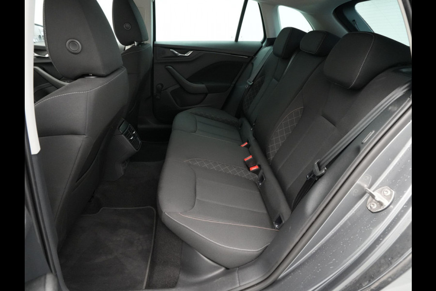 Škoda SCALA 1.0 TSI 110pk DSG Ambition Navigatie Pdc Led Virtual cockpit 302