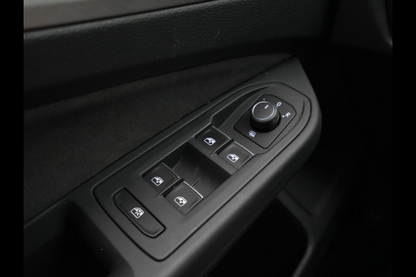 Volkswagen Golf 1.0 eTSI 110pk DSG Life Business Navigatie Stoelverwarming Acc Pdc 292