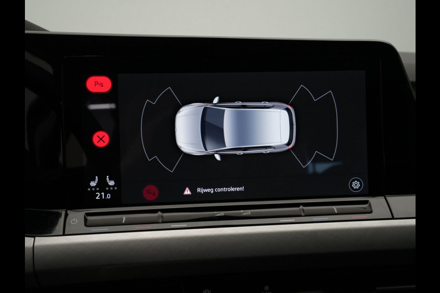 Volkswagen Golf 1.0 eTSI 110pk DSG Life Business Navigatie Stoelverwarming Acc Pdc 292