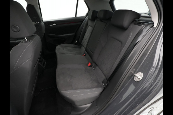 Volkswagen Golf 1.0 eTSI 110pk DSG Life Business Navigatie Stoelverwarming Acc Pdc 259