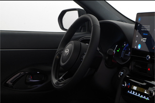 Toyota Yaris Cross 1.5 Hybrid 130 pk Teamplayer > 2025/130pk/camera/stoelverwarming... | 3810 | Lease ook mogelijk!